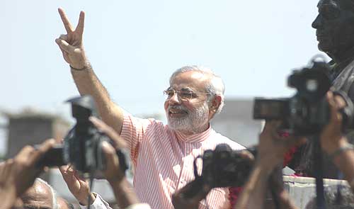 http://newstrack.outlookindia.com/images/narendra_modi2_20090915.jpg